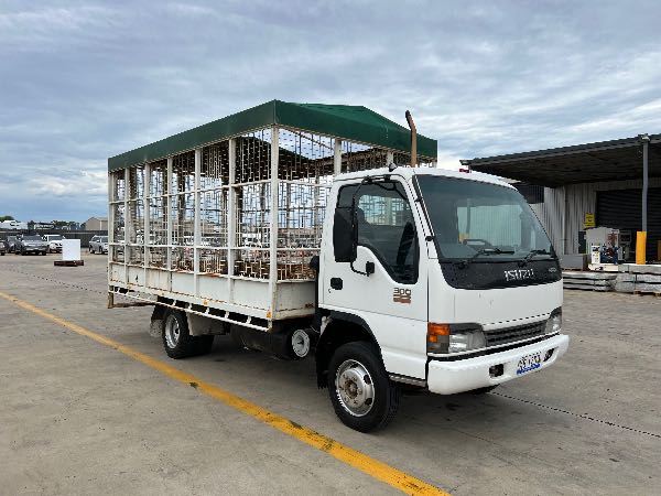 2003 Isuzu NPR300 Diesel Manual